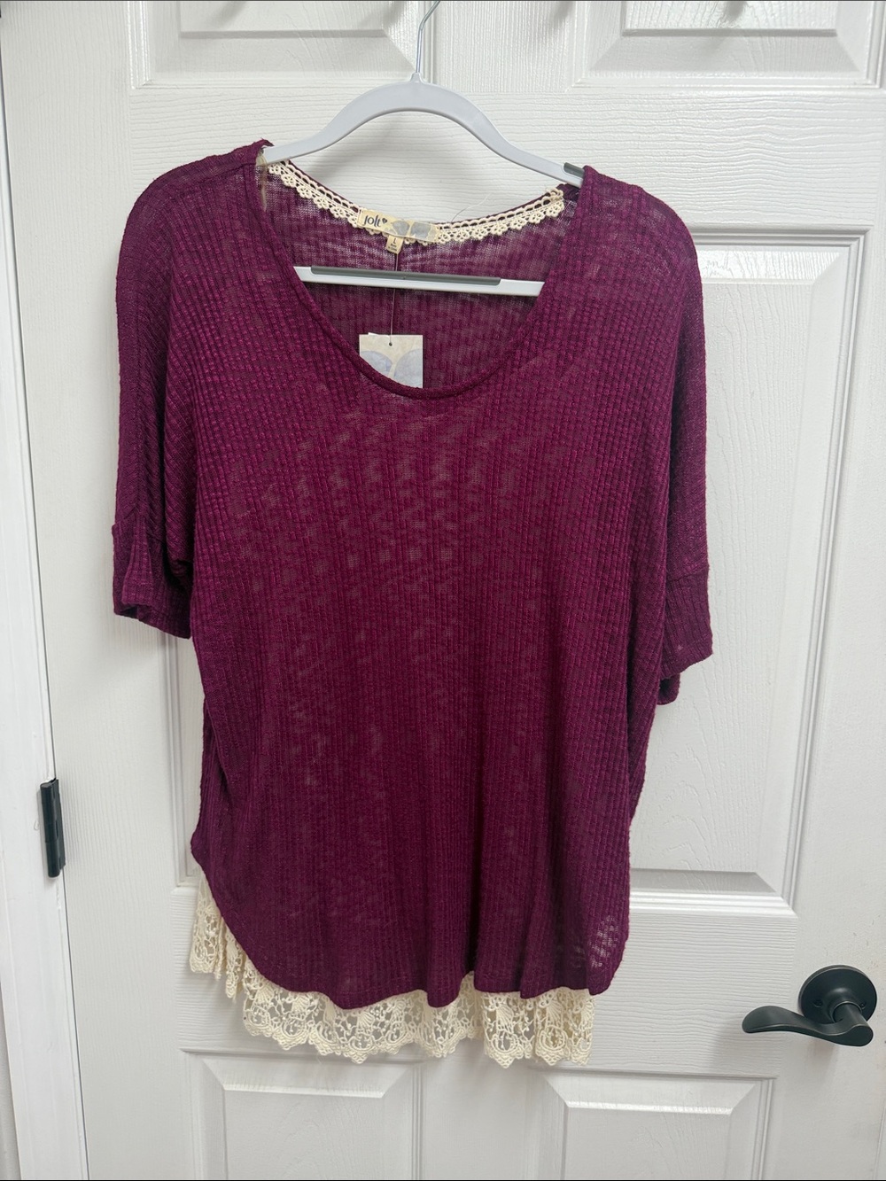 Ladies top Boho Lace-Hem Knit Burgundy NWT Large